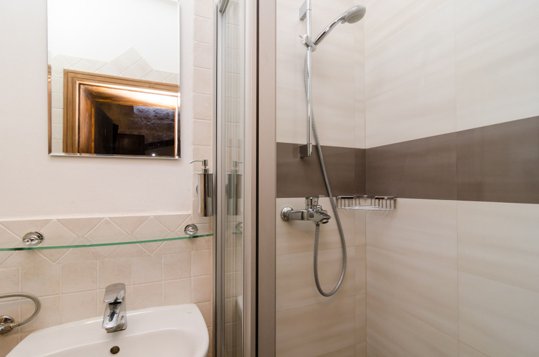 Bathroom 4, Eddie´s Sea View Rooms, Dubrovnik