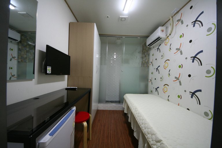 Bedroom 4, Star Guest House, Jung