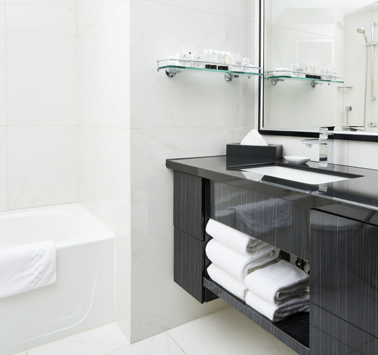 Bathroom 4, Granville Island Hotel, Greater Vancouver