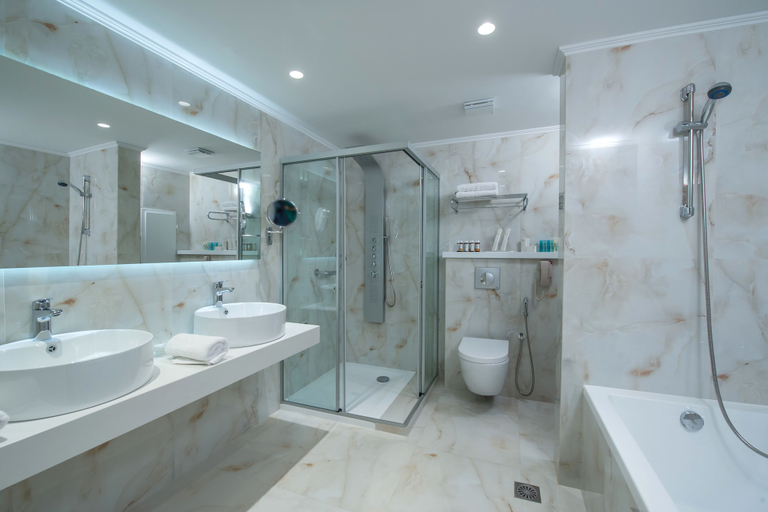 Bathroom 5, Rethymno Palace, Crete