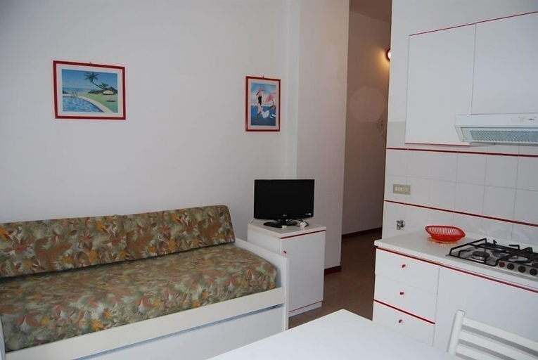 Others 4, Condominio Biloba, Venezia
