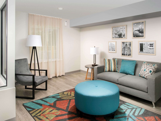 Others 5, WoodSpring Suites Williston, Williams