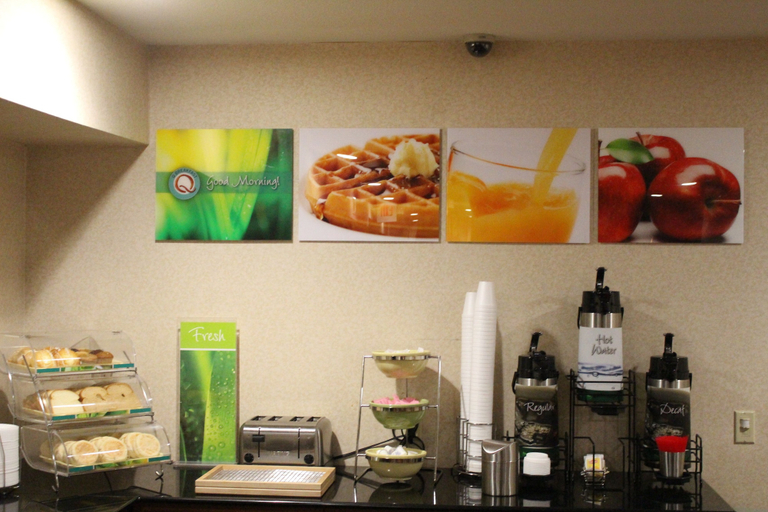 Food & Drinks 4, Quality Inn & Suites Oceanside near Camp Pendleton, San Diego
