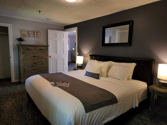 Bedroom 2, Little Fig Hotel, Hancock