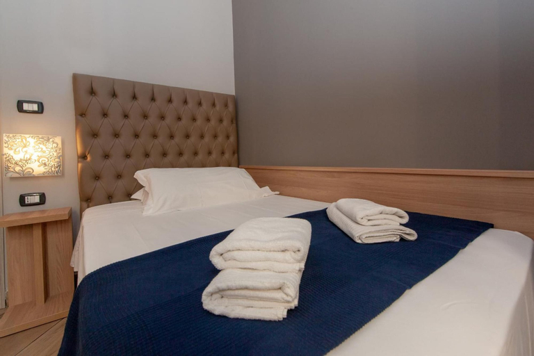 Bedroom 3, Hotel Genziana, Genova
