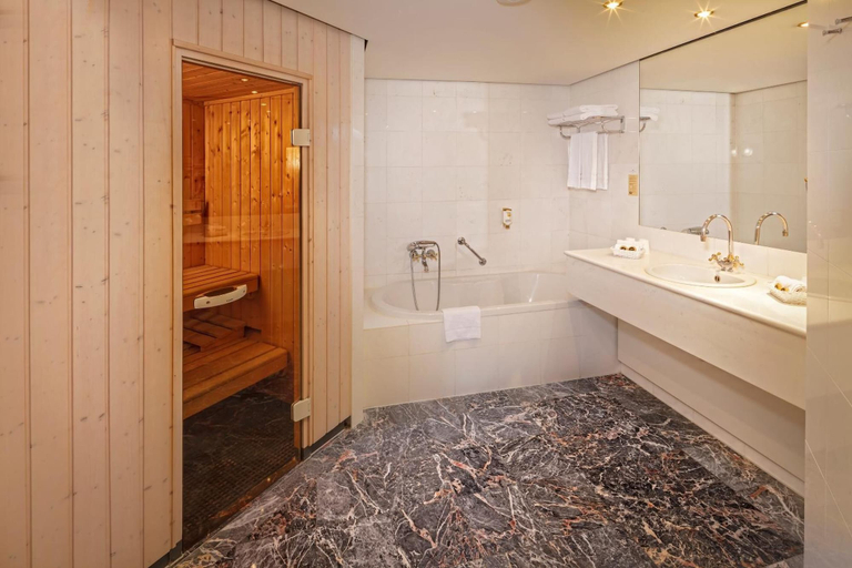 Bathroom 4, Luitpoldpark Hotel, Ostallgäu