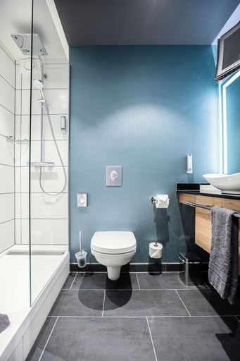 Bathroom 5, Leoso Hotel Leverkusen, Leverkusen