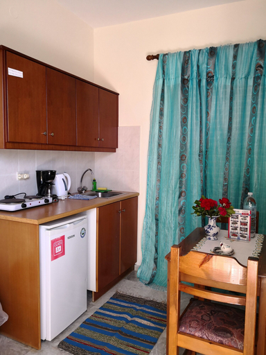 Others 4, Yiannis Apartments, South Aegean