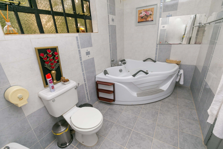 Bathroom 4, Fahari Gardens Hotel, Embakasi East