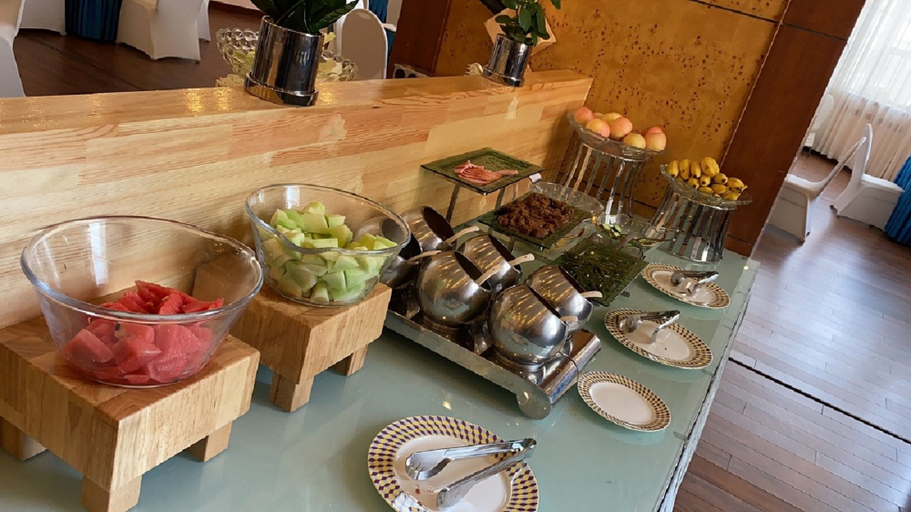 Food & Drinks 4, Mercure Shanghai Global Harbour, Shanghai