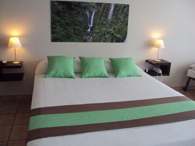 Bedroom 5, Hôtel Les Créoles, Saint-Paul