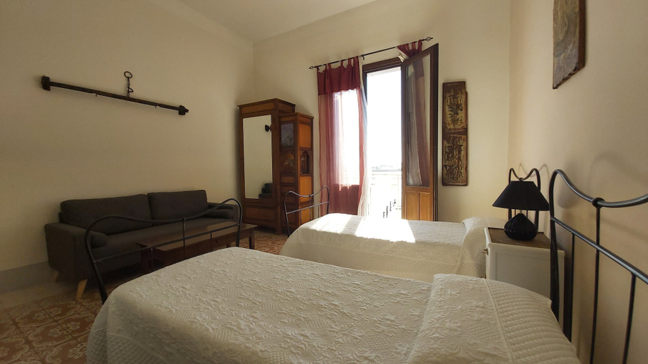 Bedroom 3, B&b Belveliero, Trapani
