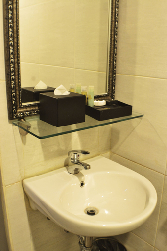 Bedroom 4, Maven Fatmawati Hotel, Jakarta Selatan