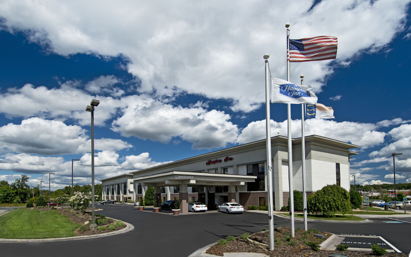 Exterior & Views 1, Hampton Inn Asheboro, Randolph