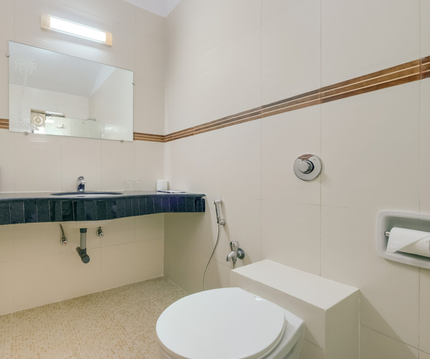 Bathroom 5, Spazio Leisure Resort, North Goa
