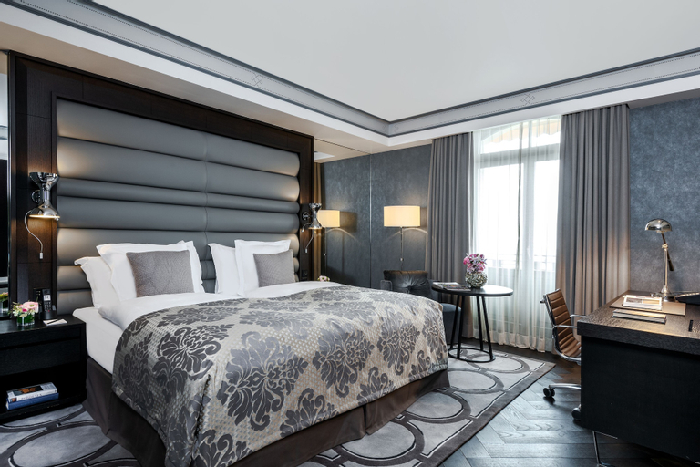 Bedroom 24