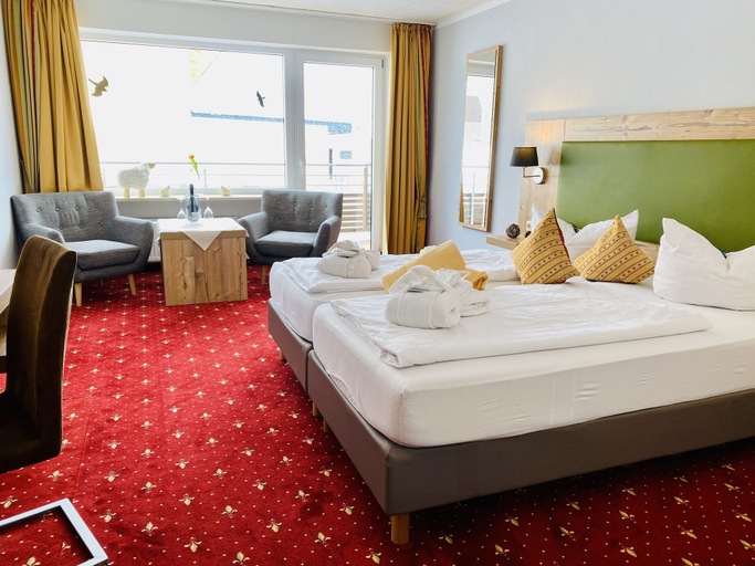 Bedroom 3, Hotel Nesselwanger Hof, Ostallgäu