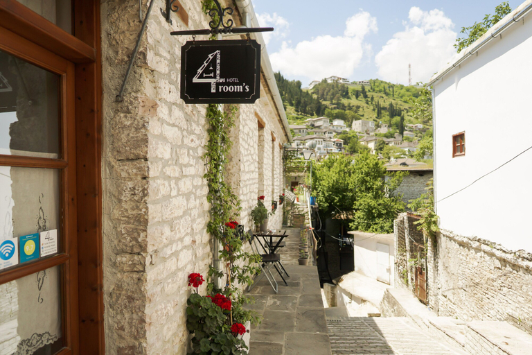 Exterior & Views 2, 4 Rooms Hotel, Gjirokastrës