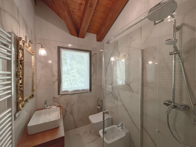 Bathroom 5, Relais Sauc & SPA - Agriturismo, Pordenone