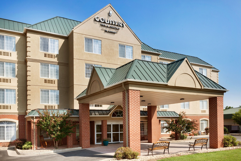 Exterior & Views 2, Country Inn & Suites by Radisson, Lexington, VA, Rockbridge