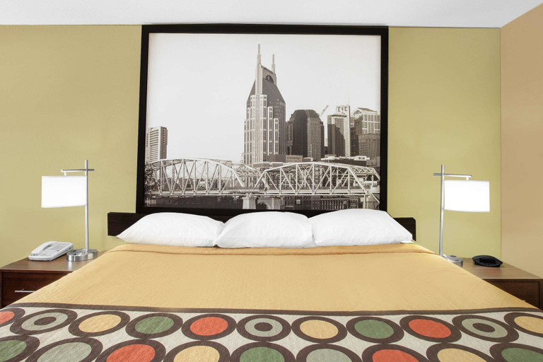 Bedroom 3, Super 8 by Wyndham Nashville West, Davidson