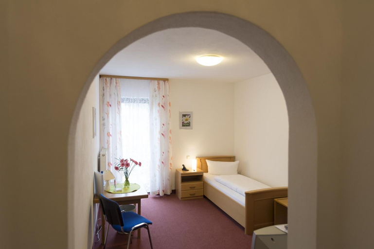 Bedroom 2, Hotel Dreisonnenberg, Freyung-Grafenau