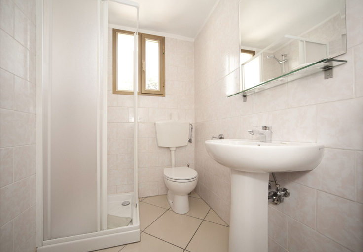Bathroom 4, Hotel Dalmazia, Florence