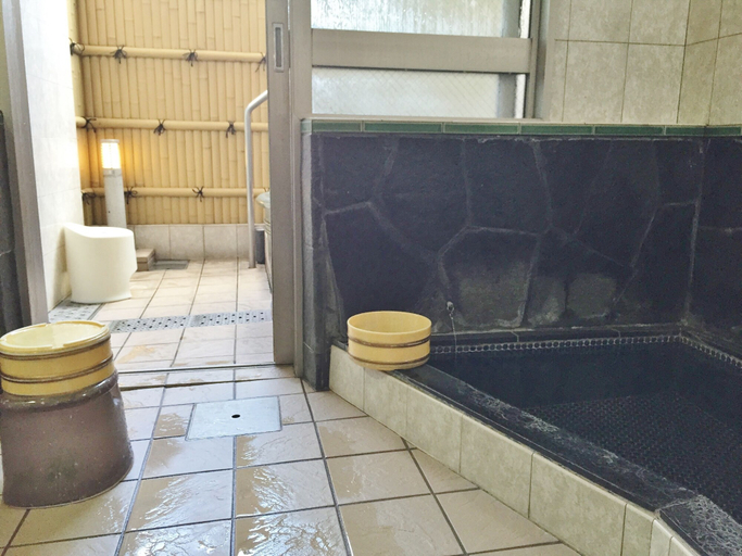 Bathroom 3, Ogotoso, Ōtsu