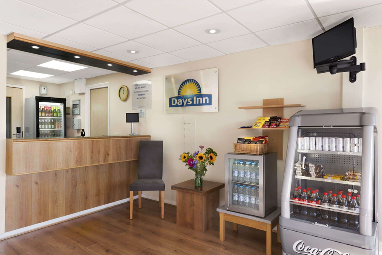 Food & Drinks 5, Days Inn by Wyndham Warwick South M40, Warwickshire