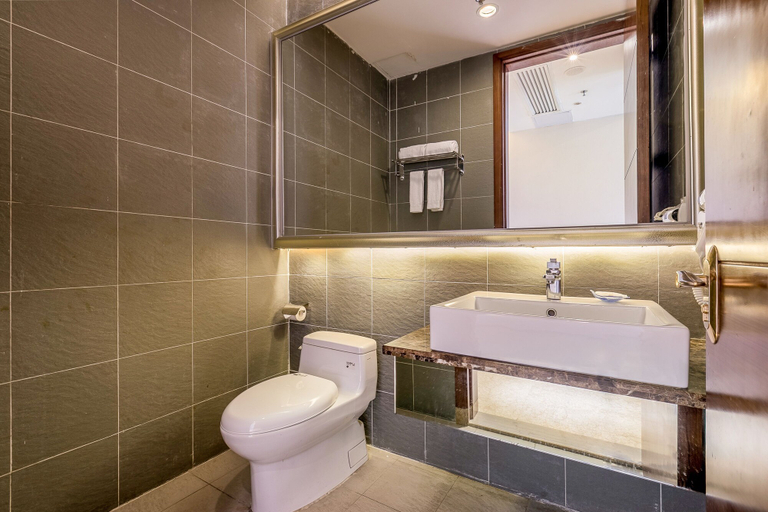 Bathroom 4, Guangzhou Nuomo International Hotel, Guangzhou