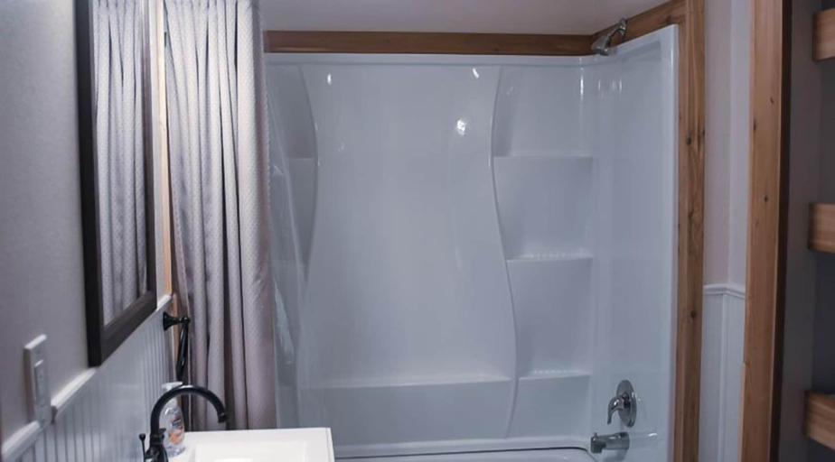 Bathroom 3, 3 Rivers Resort and Guide Service, Clallam