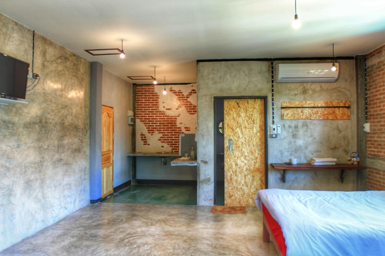 Bedroom 3, Above the Sea Guesthouse, Mae Sariang