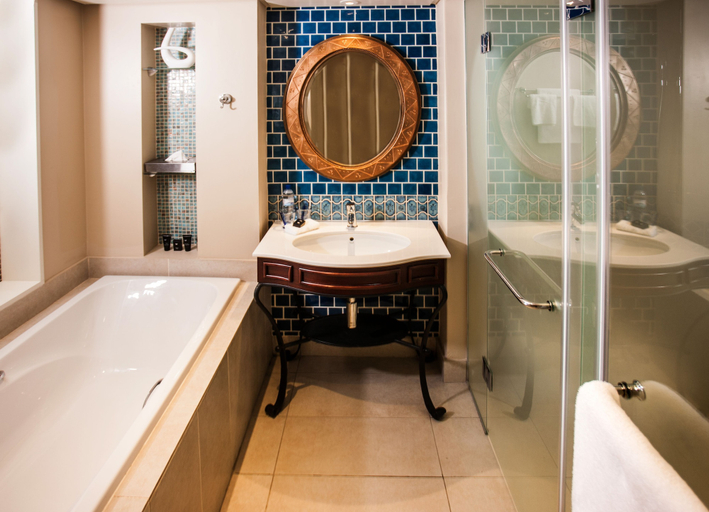 Bathroom 5, Southern Sun Maputo, Maputo