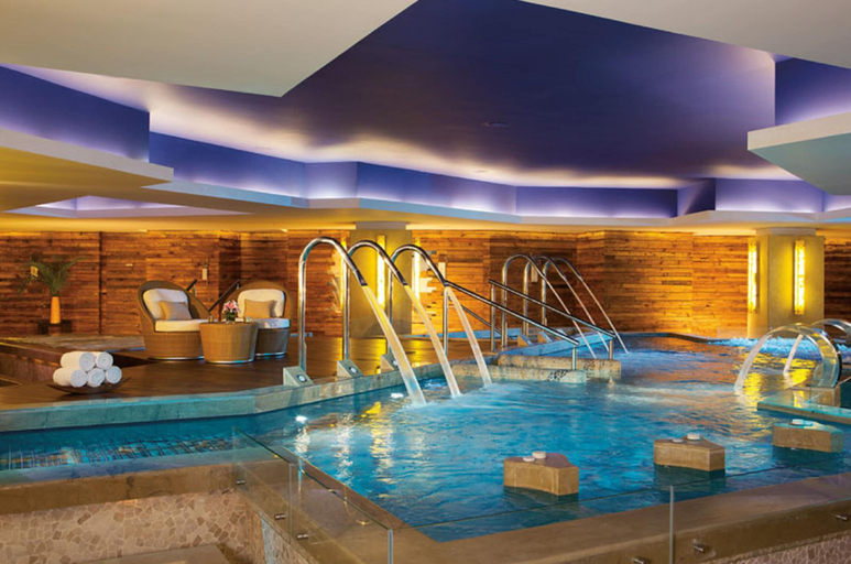 Sport & Beauty 2, Dreams Vallarta Bay Resort & Spa - All Inclusive, Puerto Vallarta