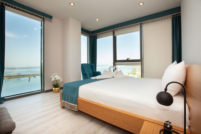 Bedroom 2, Marina Green Suit Hotel, Yomra