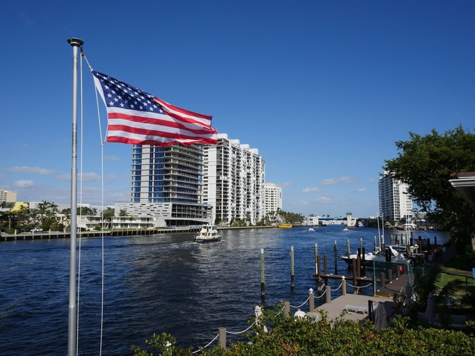 Exterior & Views 2, Holiday Isle Yacht Club, Broward