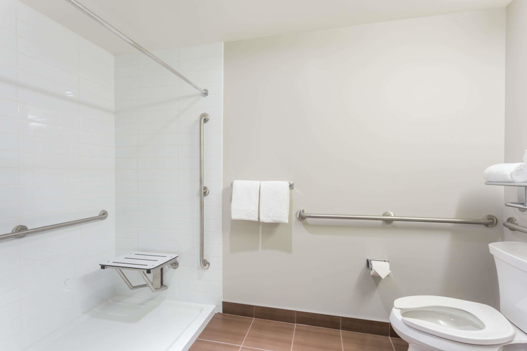 Bathroom 4, Microtel Inn & Suites by Wyndham Kitimat, Kitimat-Stikine
