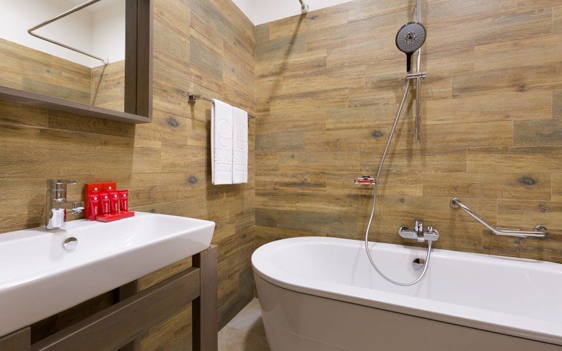 Bathroom 3, Azimut Hotel Pereslavl, Pereslavskiy rayon