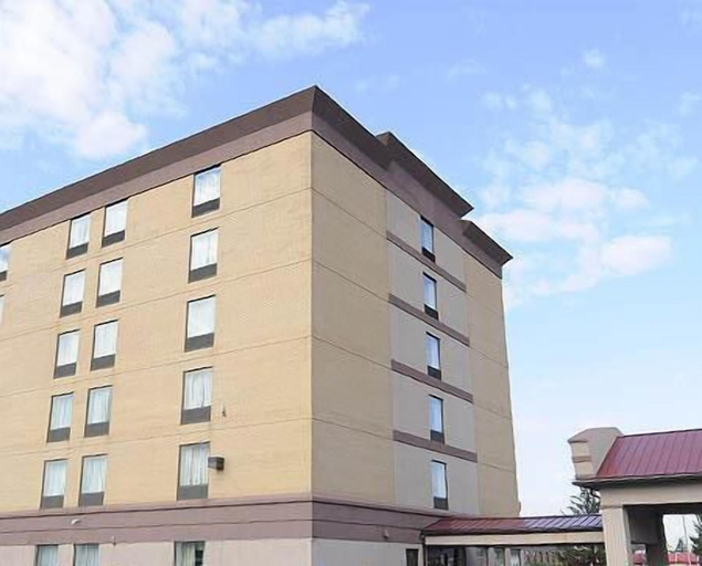 Exterior & Views 2, Days Inn by Wyndham Calumet Park, Cook