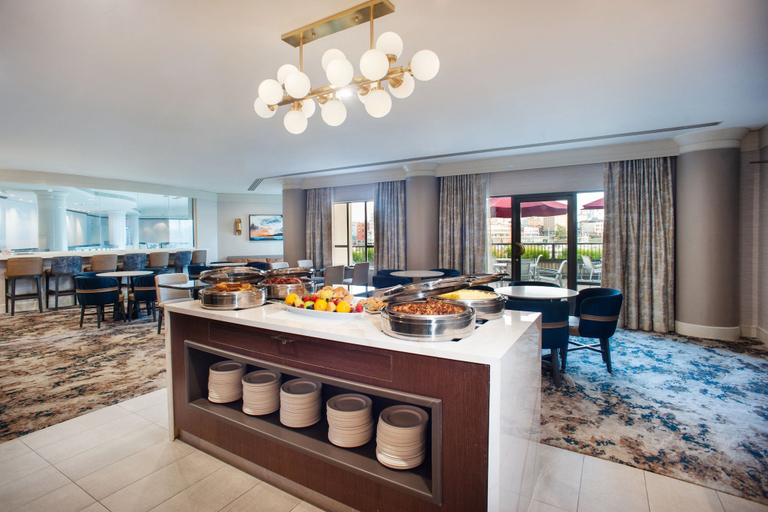Food & Drinks 5, Delta Hotels by Marriott Victoria Ocean Pointe Resort, Capital