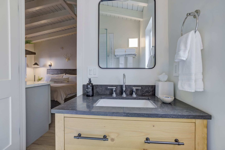 Bedroom 22