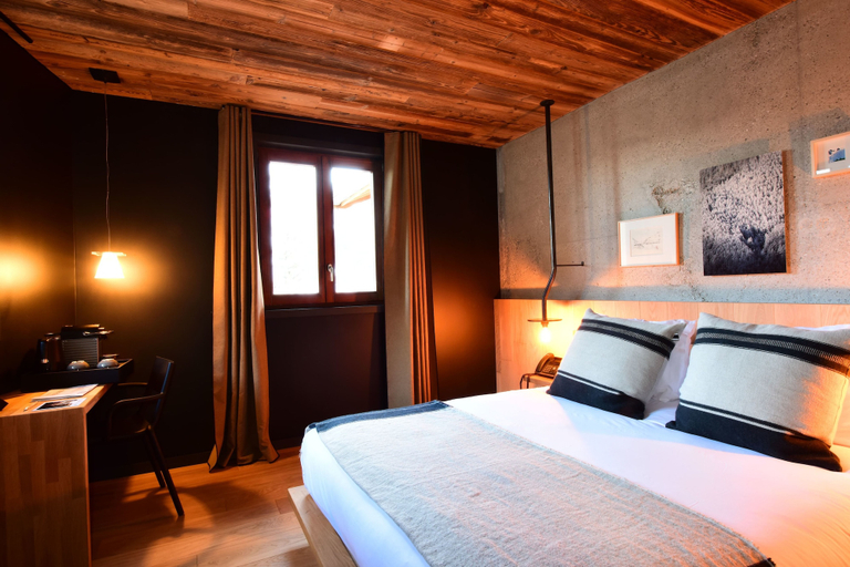 Bedroom 2, Hôtel Le Monêtier, Hautes-Alpes