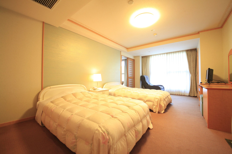 Bedroom 2, Ryotei Hanayura Ryokan, Noboribetsu