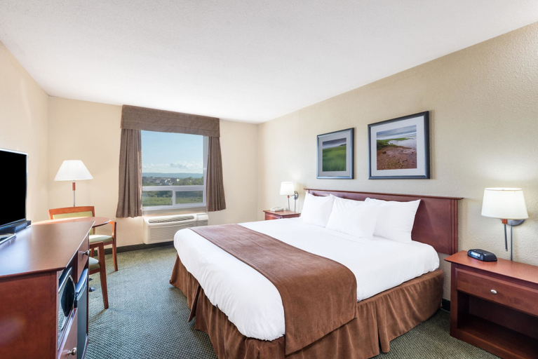 Bedroom 3, Super 8 by Wyndham Windsor NS, Hants