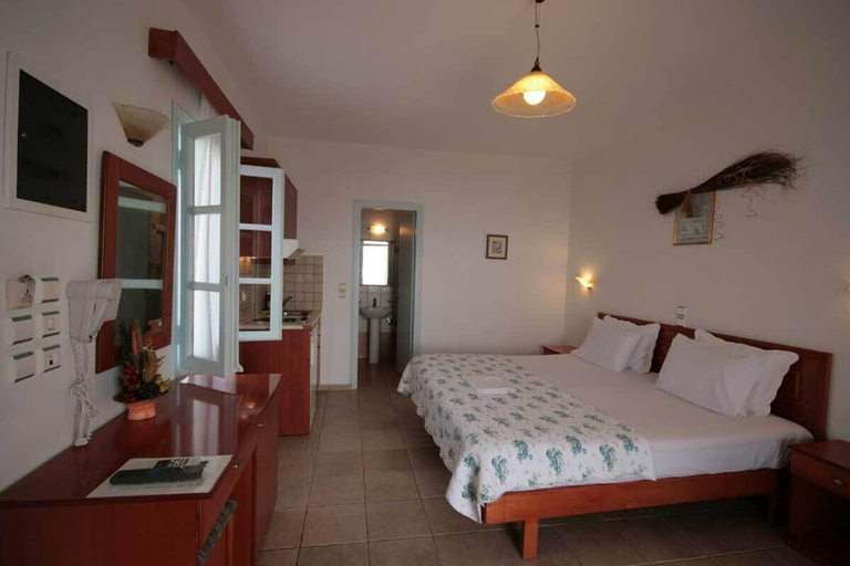 Bedroom 2, Pirgos Stelida Hotel, South Aegean