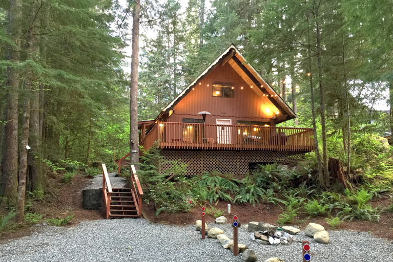 Exterior & Views 2, 98SL - Hot Tub - BBQ - Pets Ok - WiFi - Sleeps 6, Whatcom