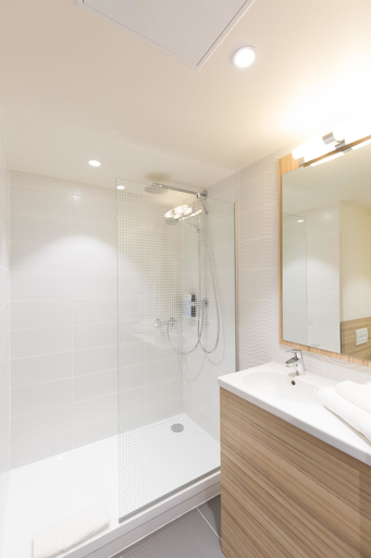Bathroom 4, Campanile PRIME - Metz Centre Gare, Moselle