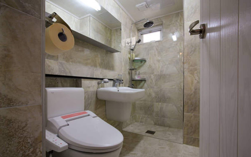 Bathroom, Beanfield House, Seogwipo