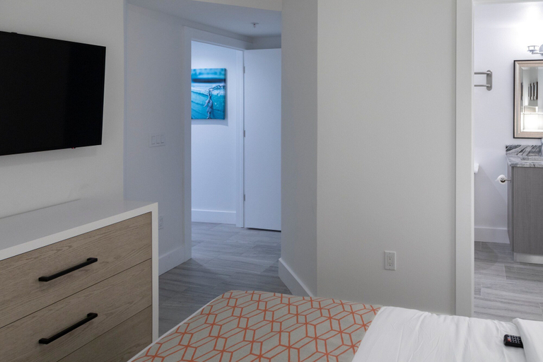 Bedroom 3, Provident Oceana Beachfront Suites, Pinellas