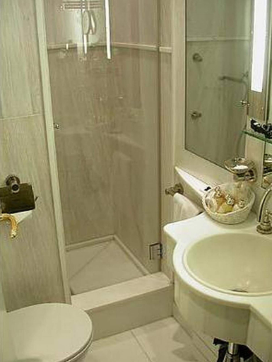 Bathroom 4, Hôtel Gavarni, Paris